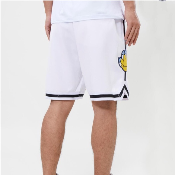 Pro Standard Memphis Grizzlies Pro Shorts - Picture 3 of 4
